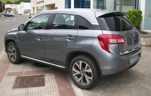 Left hand drive CITROEN C4 AIRCROSS 1.6HDI S Spanish Reg
